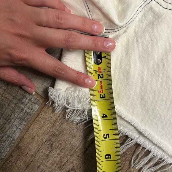 NWT New Frame Denim Le Brigette Shorts- Chalked - Picture 11 of 11